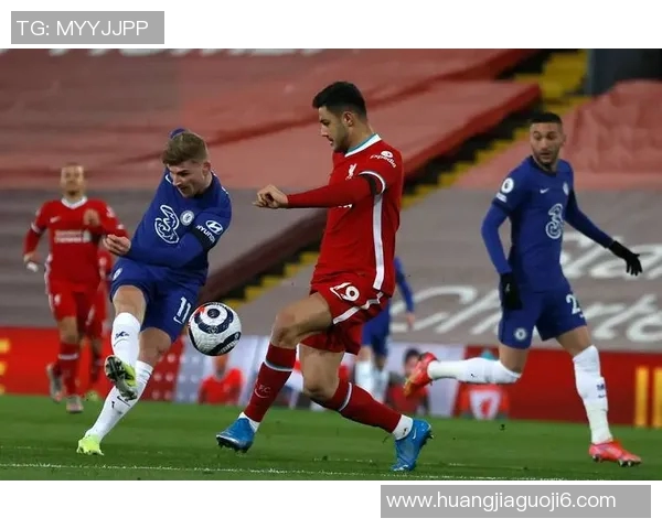 狼队与利物浦激战正酣比分悬念重重球迷期待精彩瞬间